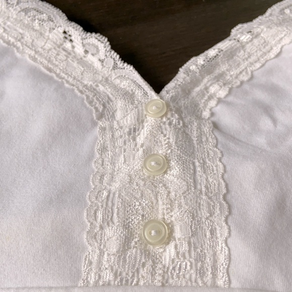 WHITE CAMISOLE WITH LACED TRIM NECKLINE - Picture 2 of 12